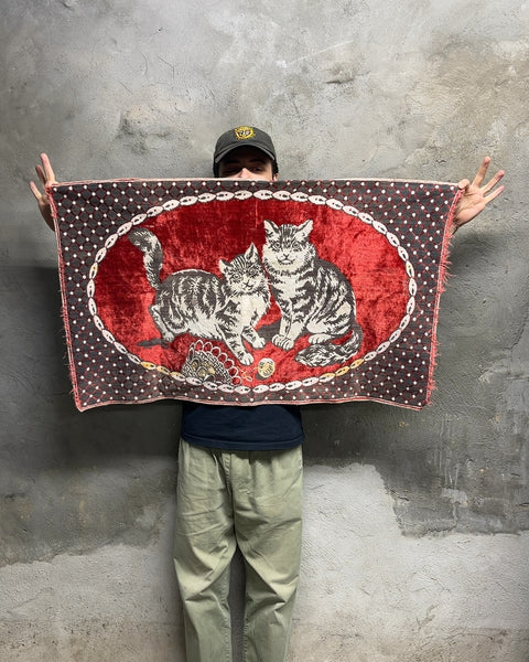 Vintage Velvet Cat Tapestry, 24x42"