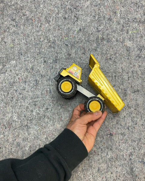 Caterpillar Metal Dump Truck