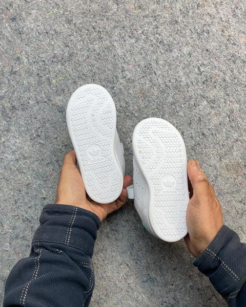 Adidas Stan Smiths, Sz 8.5 Kids or 25.5 EU
