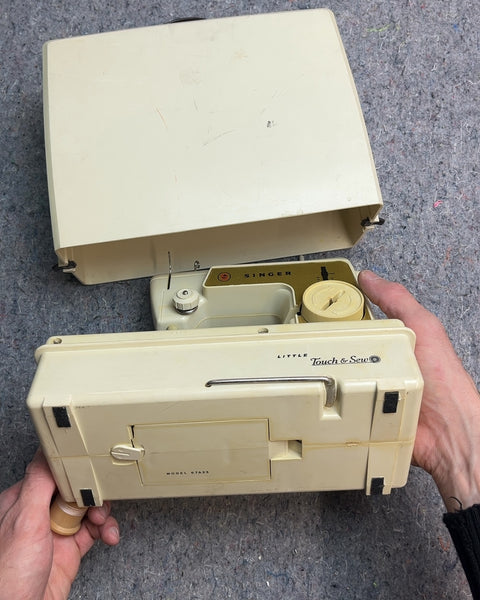 Vintage Singer Little Touch & Sew Sewing Machine, Doesn't Come With The Pedal