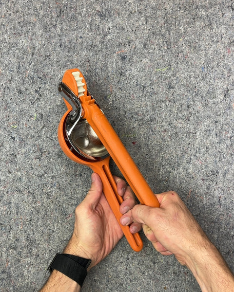 Chef'n FreshForce Handheld Orange Juicer