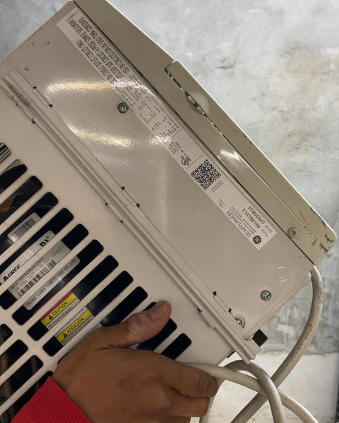 GE Window AC but Missing Flaps, Model AEQ06LMQ1, 6000 BTU