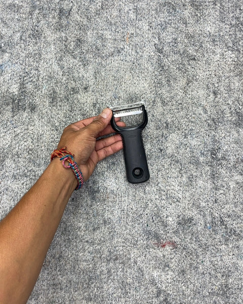 OXO Good Grips Swivel Peeler