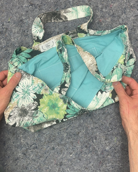 Shallow Floral Print Tote Bag