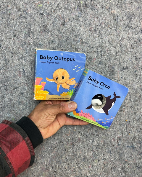 Baby Octopus and Baby Orca Finger Puppet Books
