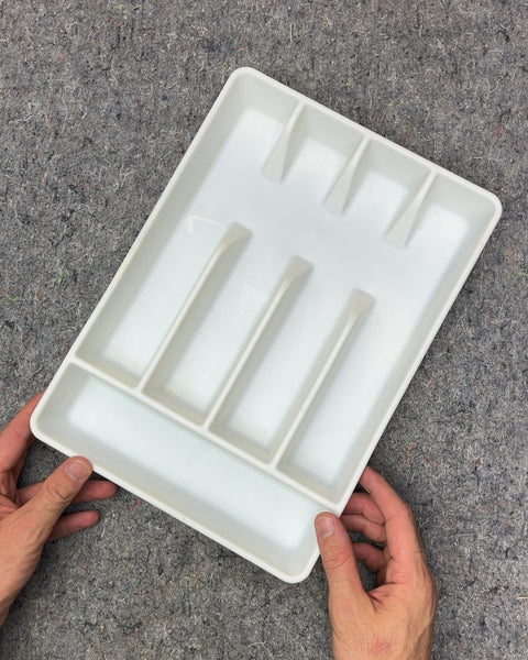 White Plastic Cutlery Organizer Tray, 9x13"