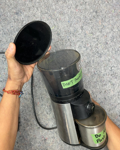 OXO Electric Coffee Grinder with a Wee Crack