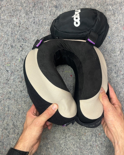 Cabeau Evolution S3 Travel Pillow with Bag