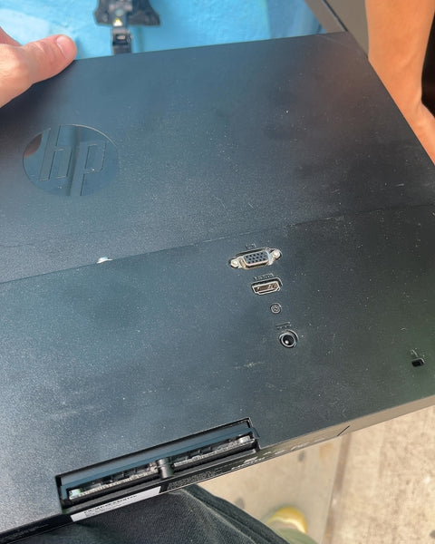 HP 22cwa 21.5" Full HD 1080p Dual Monitor Setup