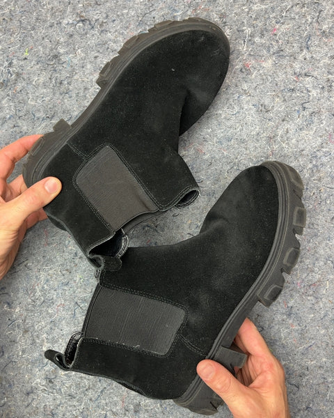 Urban Outfitters Black Suede Chelsea Boots, Size EU 42