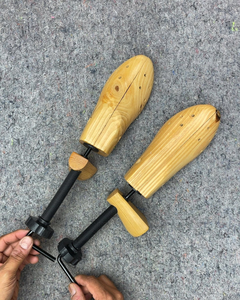 Wooden Shoe Stretchers, 14"
