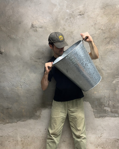 Cool Galvanized Metal Bucket with Wooden Handles, 40L
