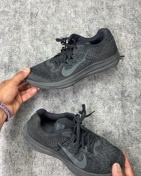 Nike Winflow Sneakers, Sz EU 40