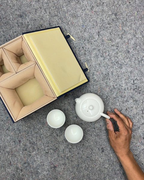 Ceremony Teapot with Two Cups and Storage Box