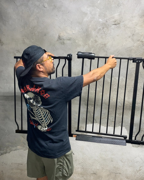 Largeass Metal Baby Safety Gate with Lil Ramp, 52"