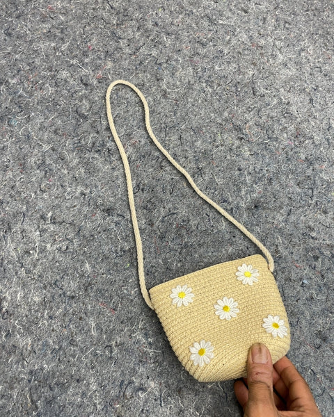 Daisy Embroidered Straw Crossbody Bag