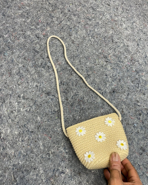 Daisy Embroidered Straw Crossbody Bag