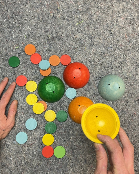 Montessori-Inspired Grapat Round Building Set