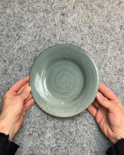 Tag Dessert Plate, 8"