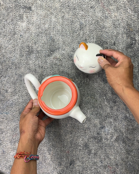 Lucky Cat Teapot for Nicole Martinez ;)