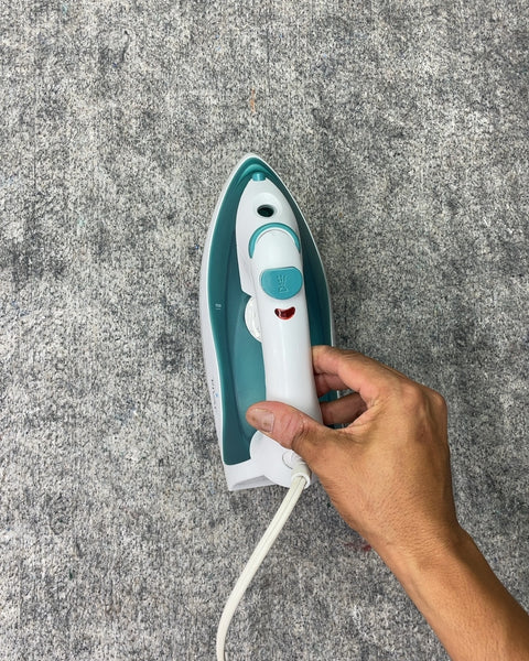 Rival White and Teal Steam Iron
