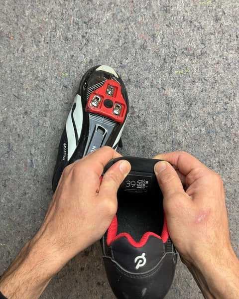 Peloton Cycling Shoes, Size EU 39
