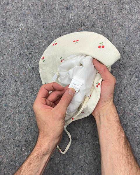 HONGTEYA White Cherry Print Bucket Toddler Hat, Size 50