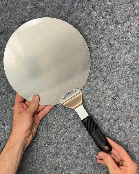 Round Metal Pizza Peel with Black Handle, 10"