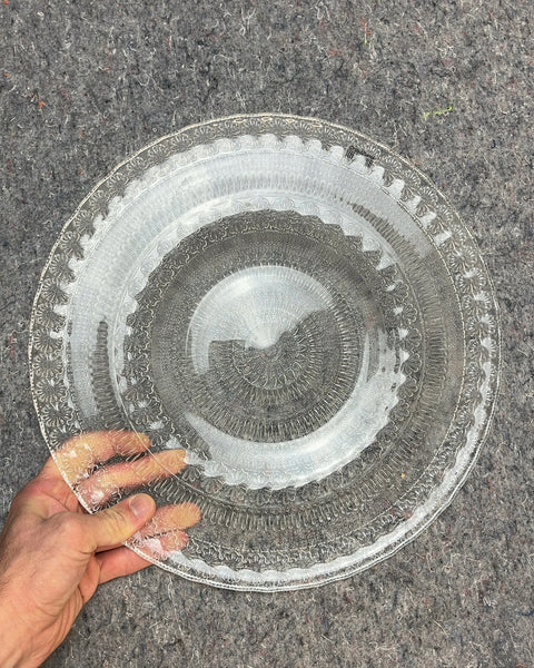 Cool Crate&Barrel Serving Plate, 13"