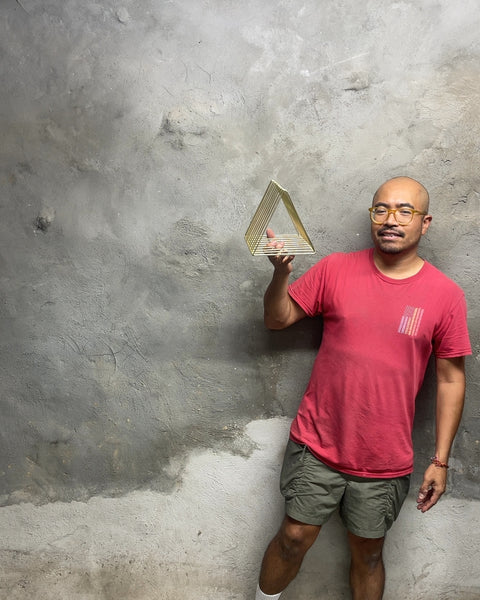 Gold Wire Record Holder, 11x7"