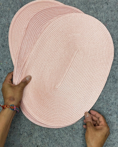 4 Oval Woven Placemats, 17x12"