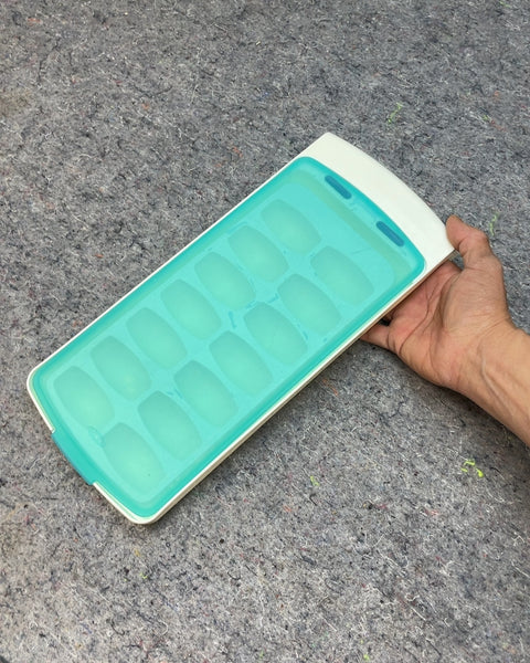 OXO Good Grips Ice Cube Tray with Lid