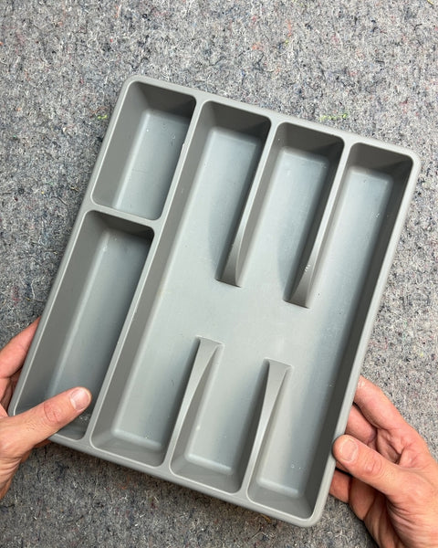 Gray Plastic Cutlery Organizer, 10x12"