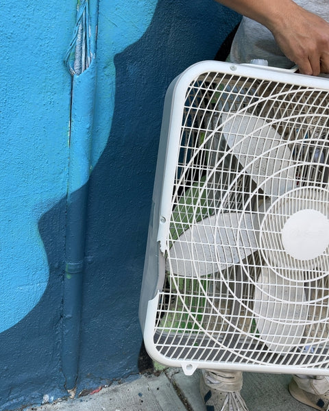 White Box Fan, Chipped On One Side But Works Well!