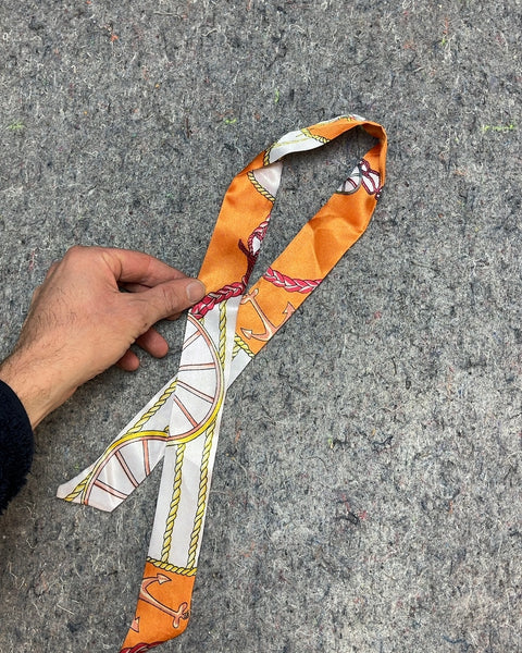 Lil' Neck Scarf That Looks Like An Hermes
