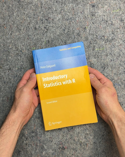 Introductory Statistics with R by Peter Dalgaard