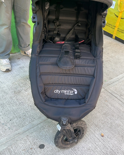 Baby Jogger City Mini GT All-terrain Stroller In Excellent Condition