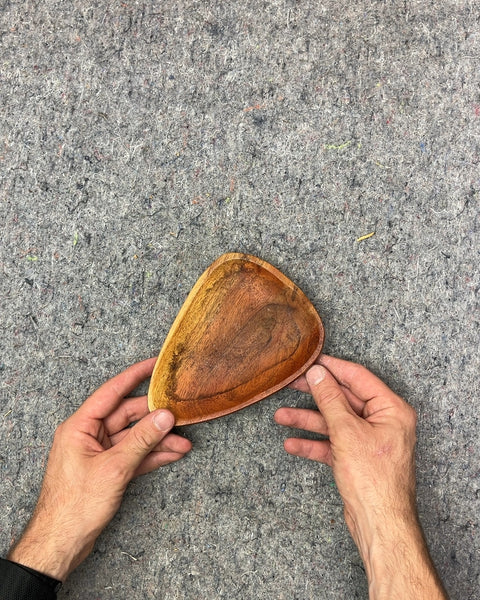 Sembla Triangular Trinket Dish, 7"