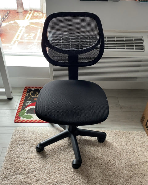 Black Mesh Office Chair, Seat Height 18”