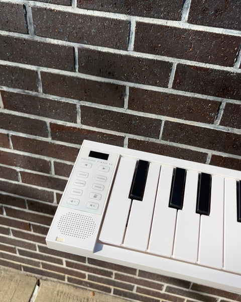 Like New Carry-on Folding Piano 88 Touch