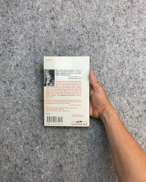 Friend of My Youth by Alice Munro
