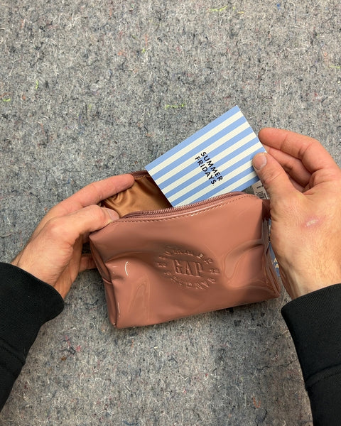 Gap x Summer Fridays Cosmetic Pouch