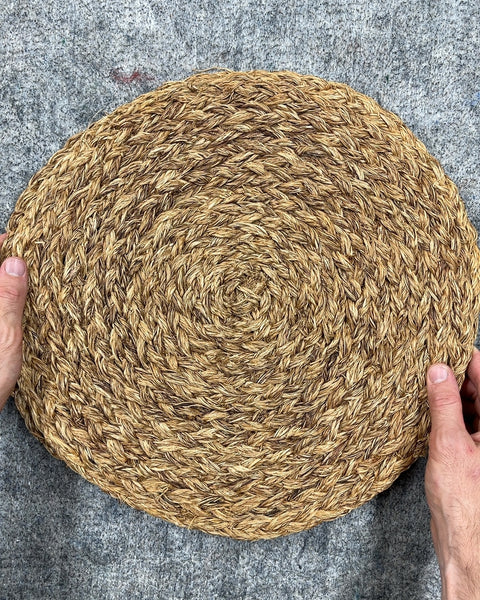 4 Round Woven Placemats, 15"