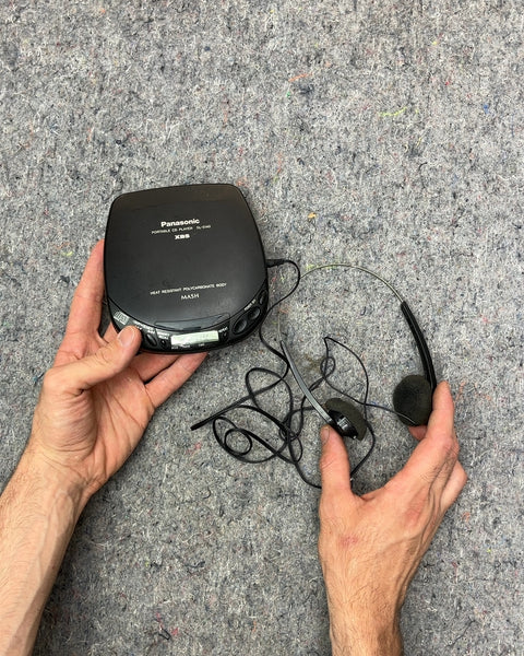 90s Panasonic Portable CD Player SL-S140 with Headphones