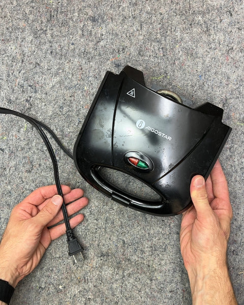Aigostar Black Sandwich Maker