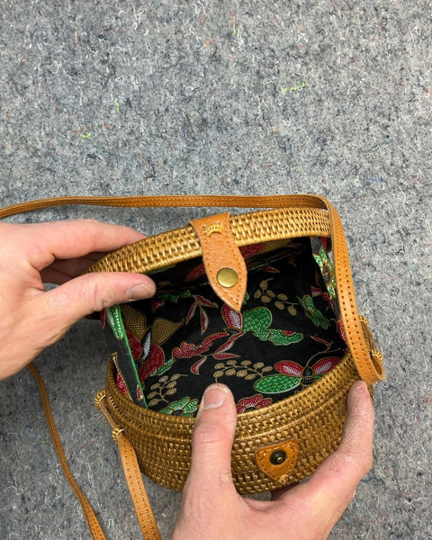 Pretty Woven Round Shoulder Bag