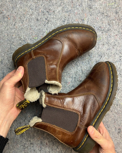 Dr. Martens 2976 Women's Faux Fur Lined Chelsea Boots, Size 8 US W or EU 39