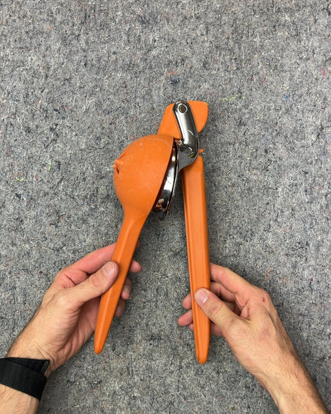 Chef'n FreshForce Handheld Orange Juicer