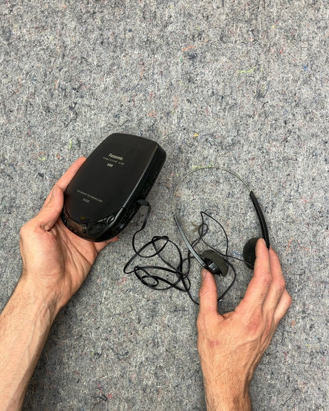 90s Panasonic Portable CD Player SL-S140 with Headphones
