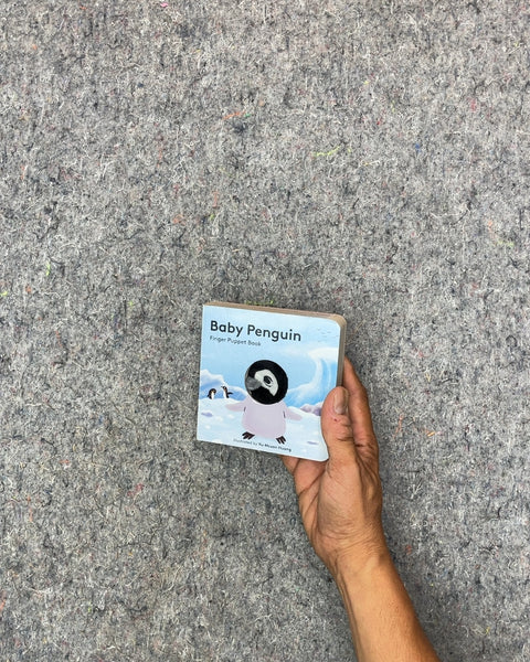 Baby Penguin Finger Puppet Book by Yu-Hsuan Huang